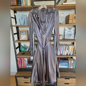 Banana Republic 109% Silk Grey Long Sleeve Midi Dress, Size 6